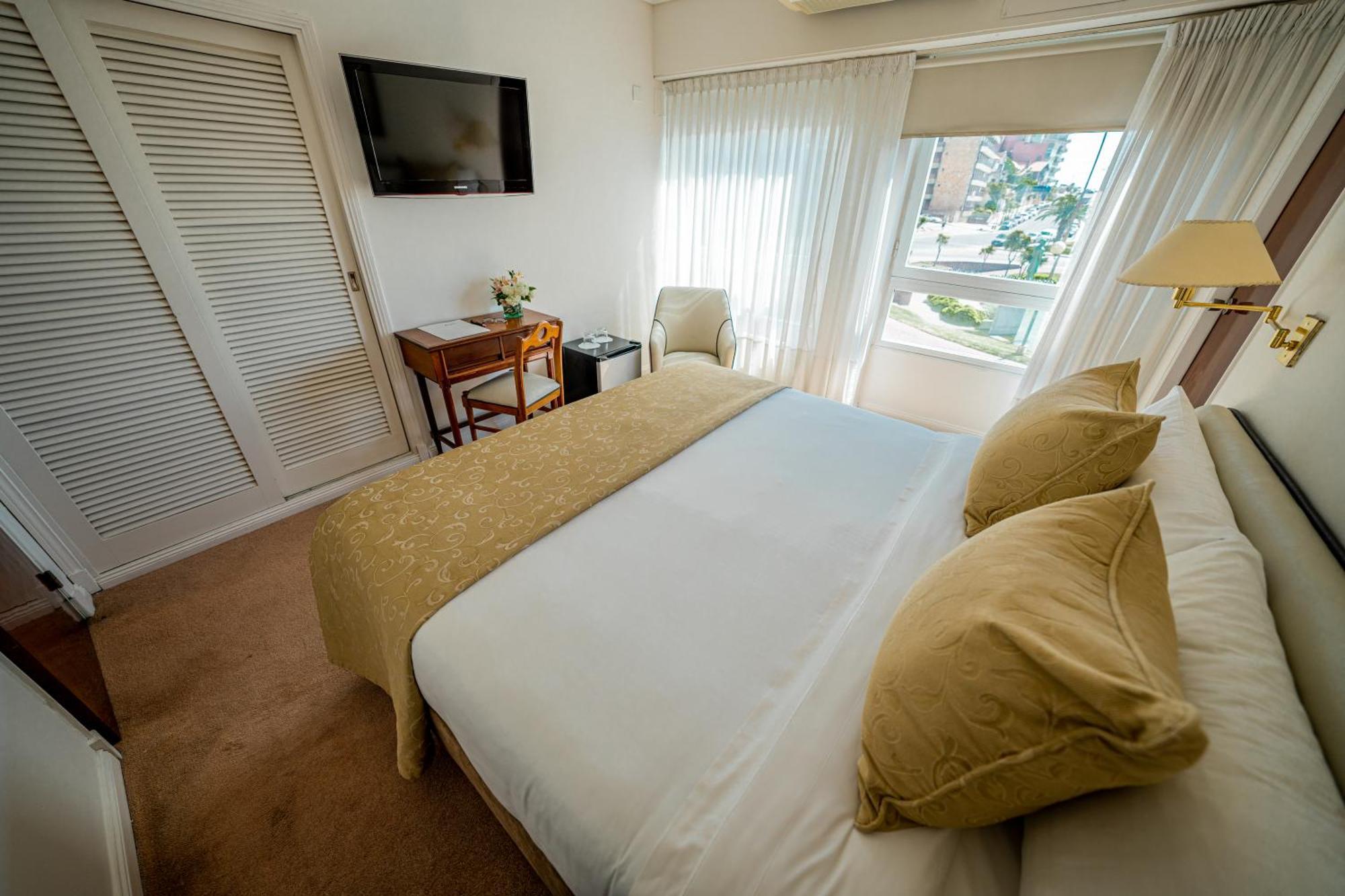 Hotel Iruna Mar del Plata Extérieur photo